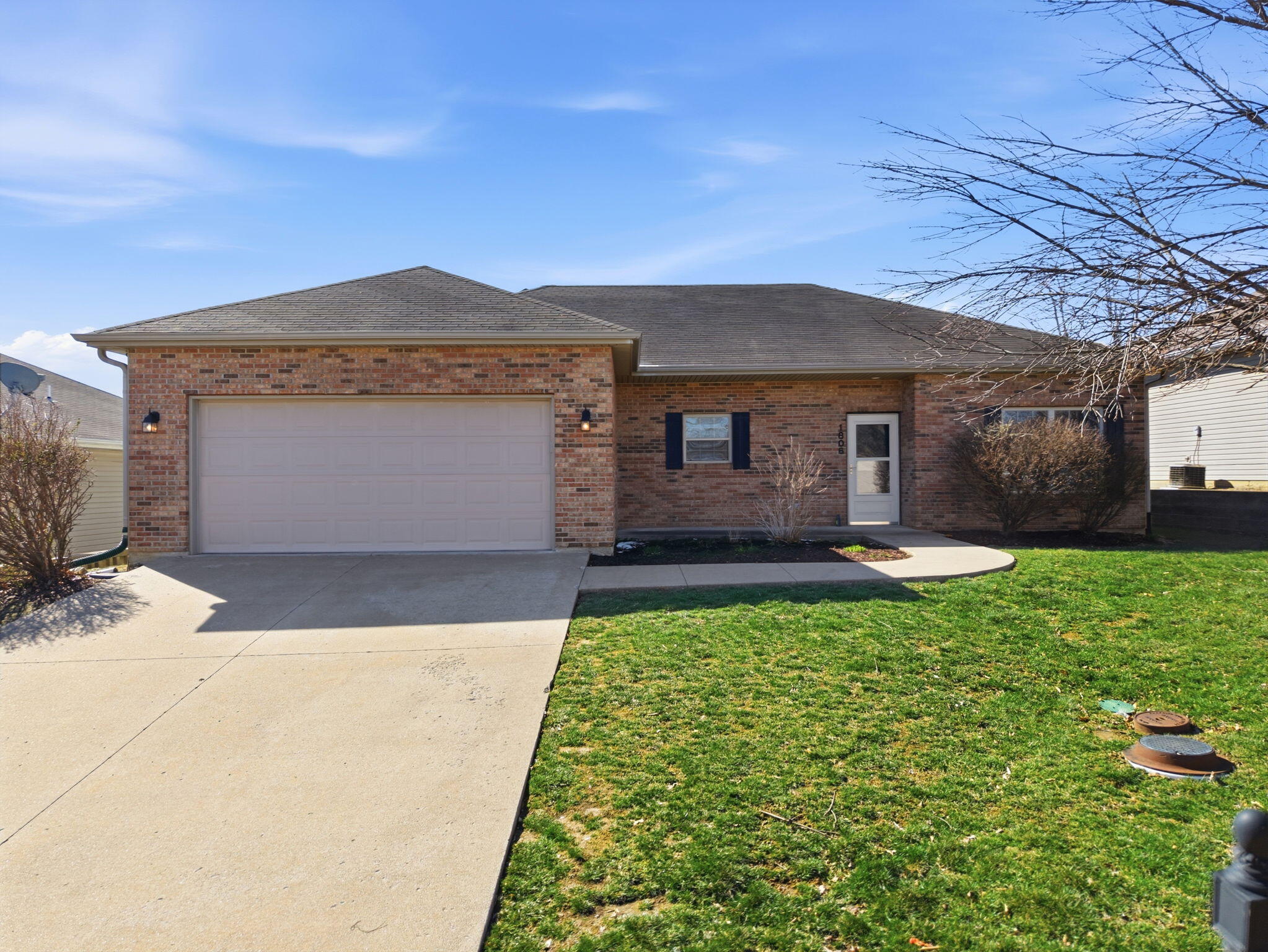 1806 Gypsy Moth Dr Property Photo 1