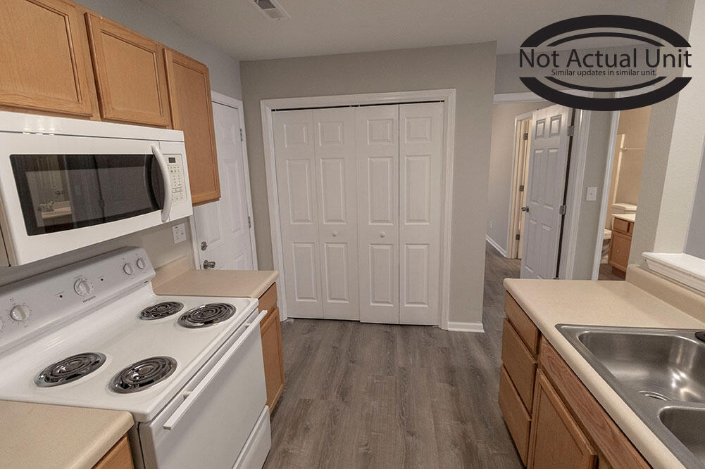 1521 Typhoon Ct Property Photo 8