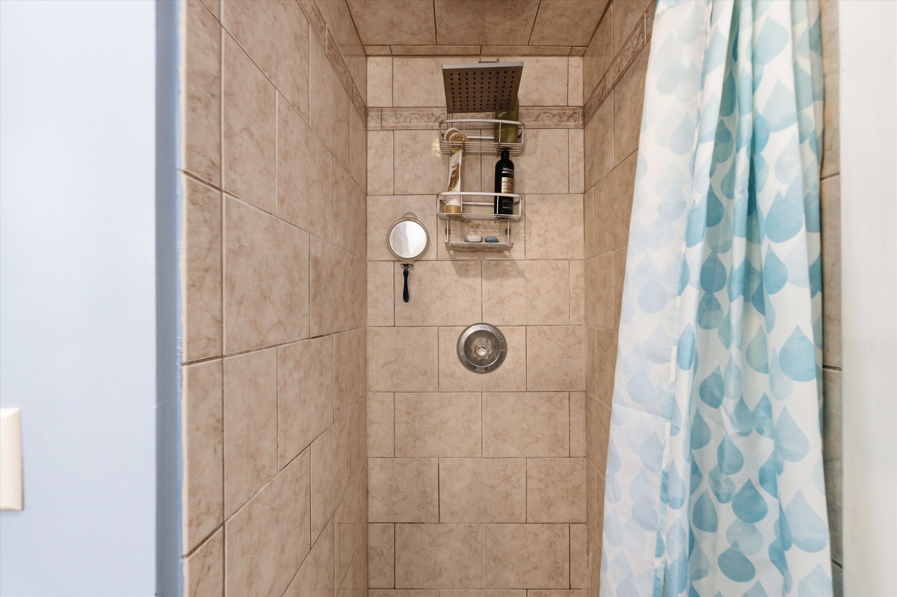5 Riverside Dr Property Photo 35