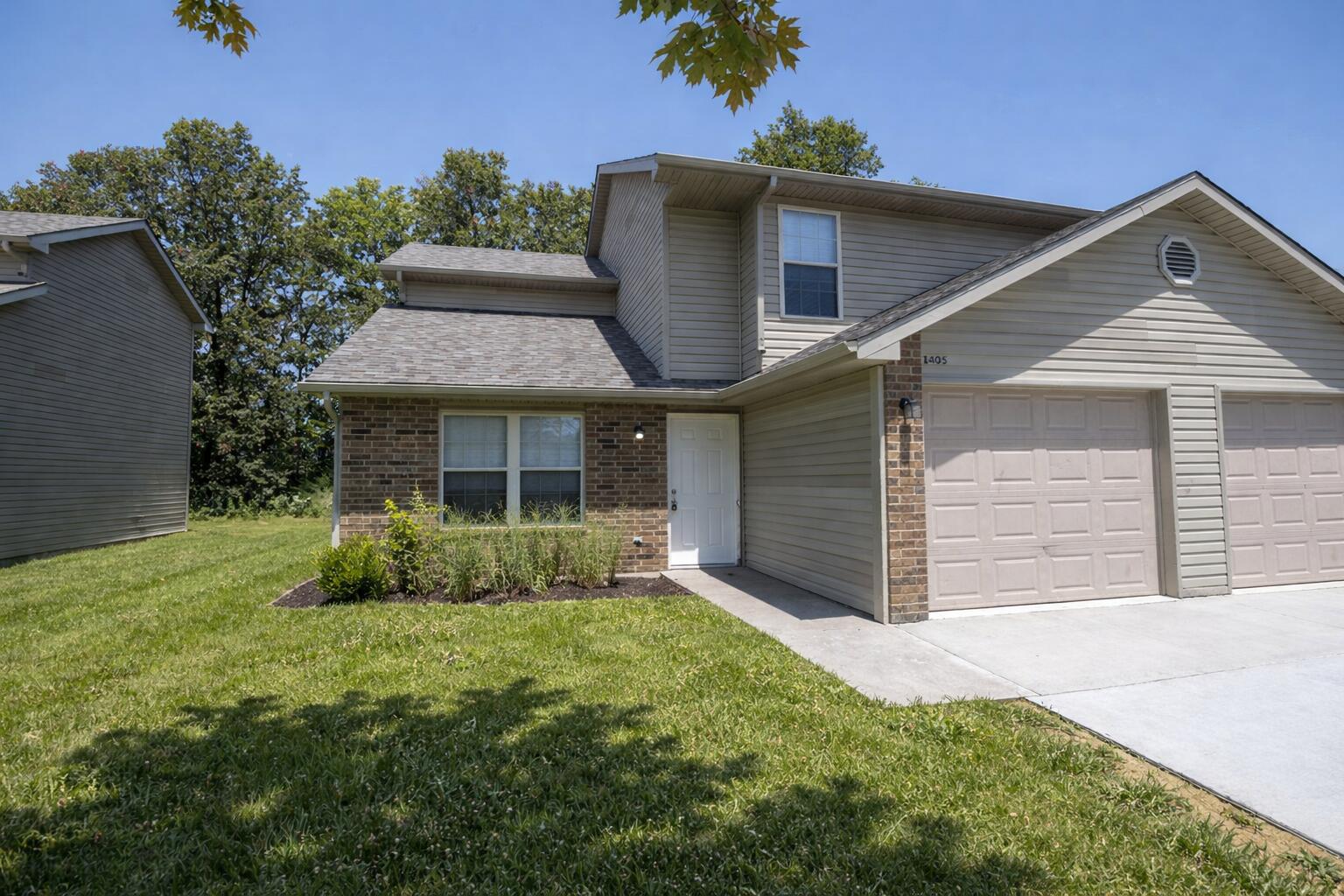 1405 GREENSBORO DR Property Photo 1
