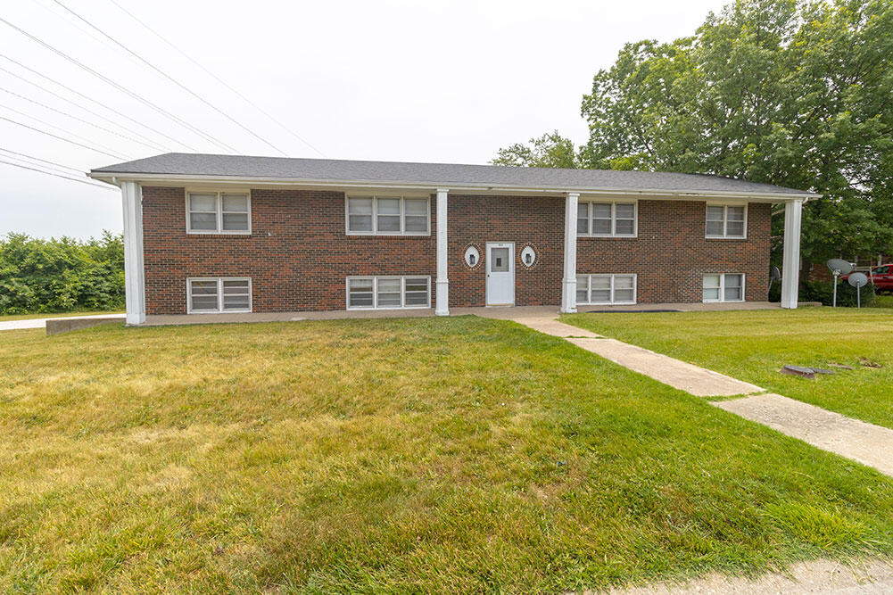 1804 Sylvan Ln D Property Photo 1