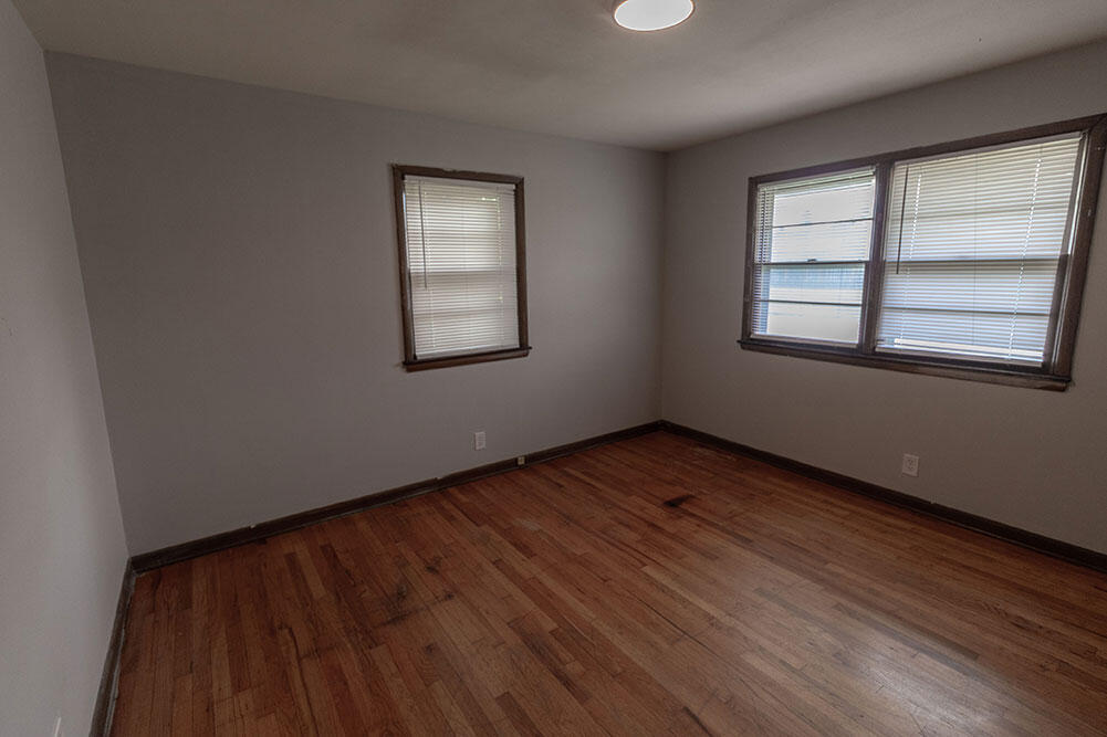1804 Sylvan Ln D Property Photo 8