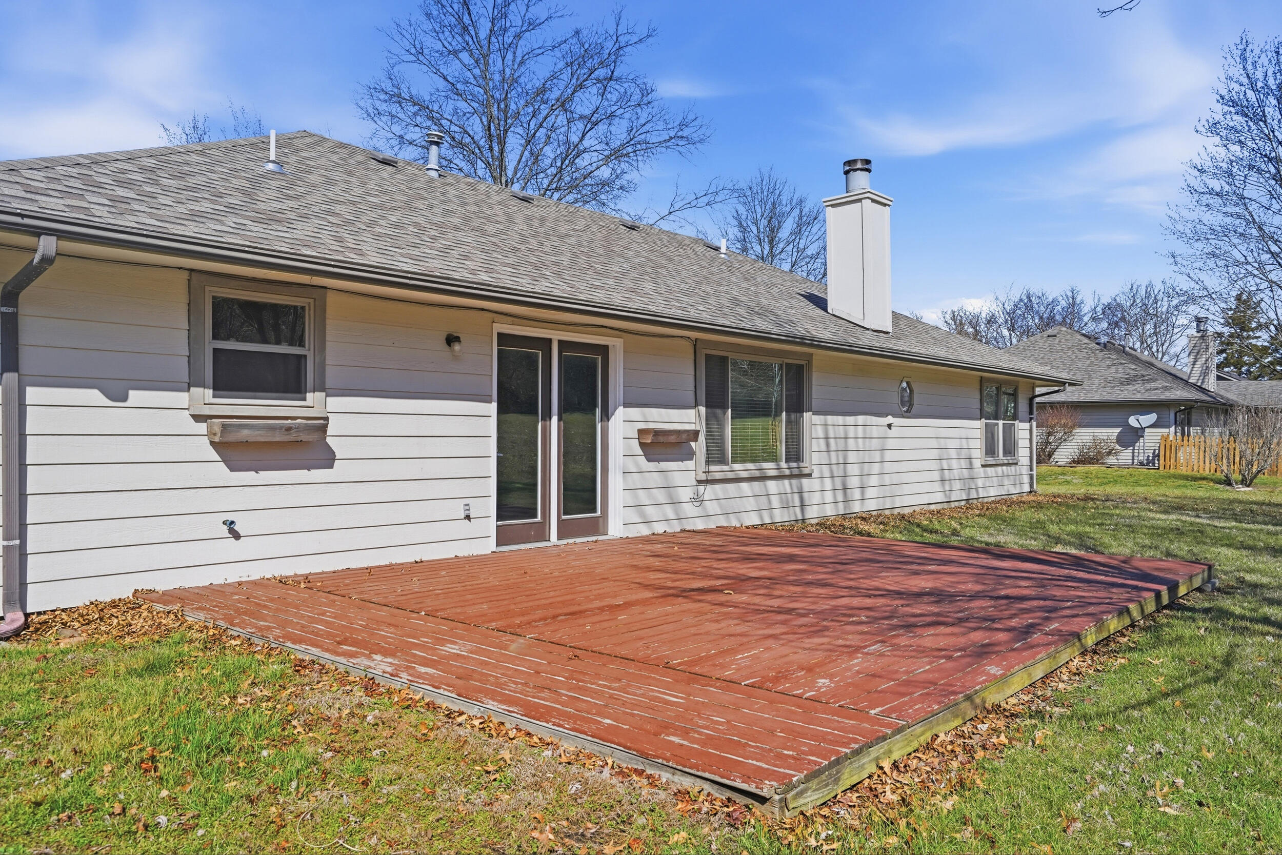 5561 N Waterfront Dr Property Photo 27