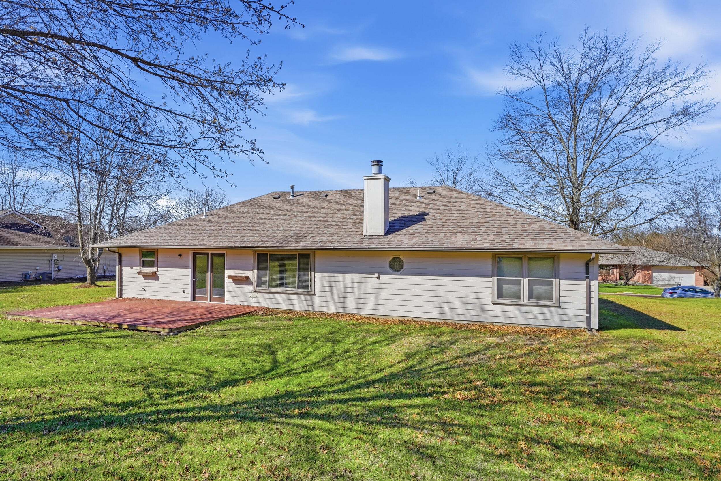 5561 N Waterfront Dr Property Photo 30