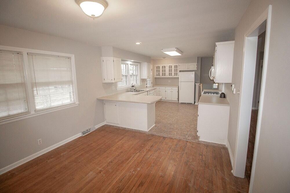 2207 Bushnell Dr Property Photo 9