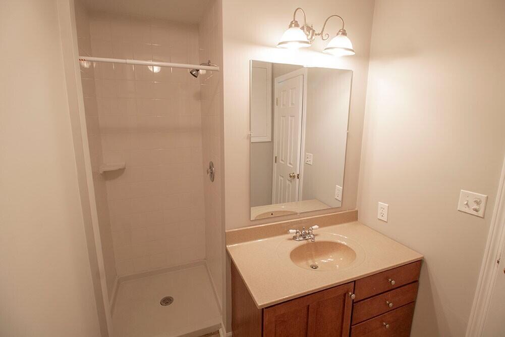 2207 Bushnell Dr Property Photo 21