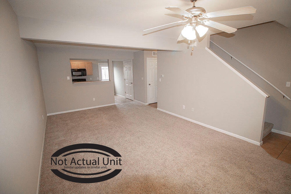 3922 Snowy Owl Dr Property Photo 4