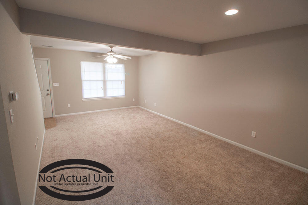 3922 Snowy Owl Dr Property Photo 6