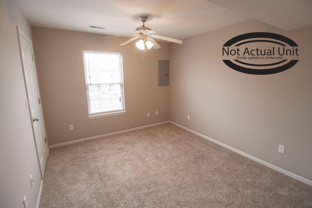 3922 Snowy Owl Dr Property Photo 11