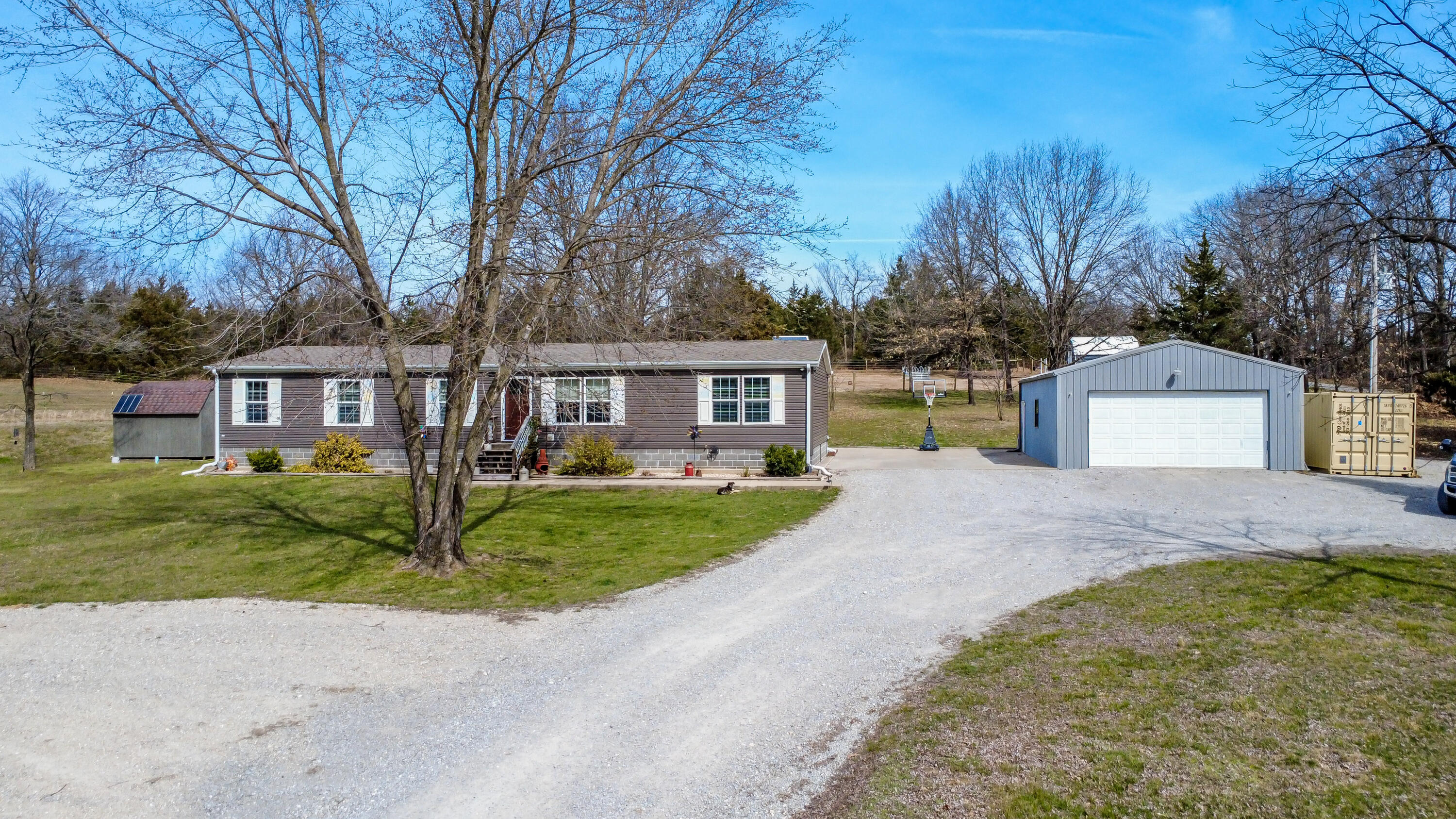 3211 W Harper Rd Property Photo 1