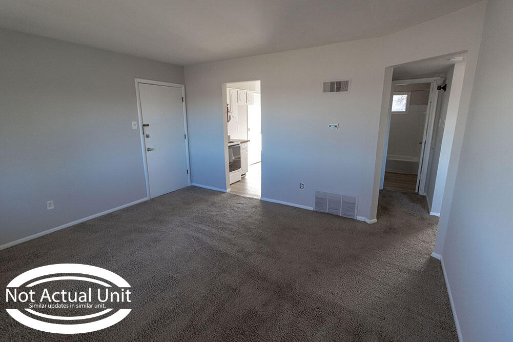 2924 Leeway Dr B Property Photo 3