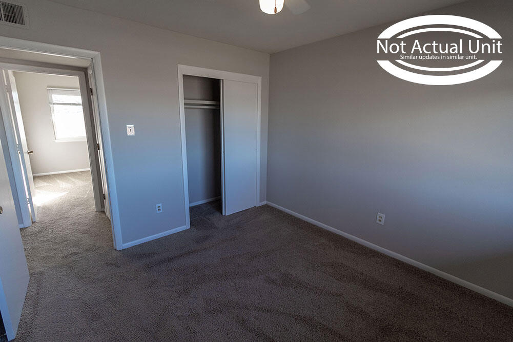 2924 Leeway Dr B Property Photo 11