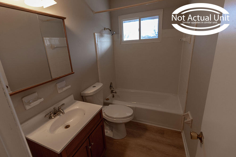 2924 Leeway Dr B Property Photo 15