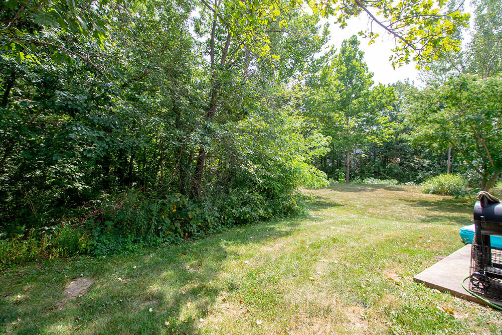 5567 Pinehurst Ln Property Photo 3