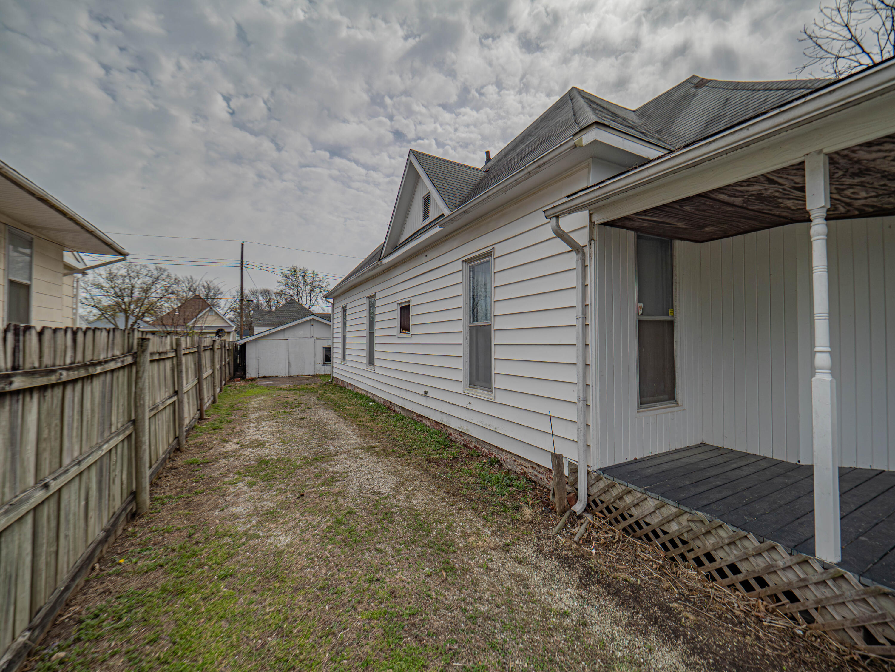 606 Promenade St Property Photo 27