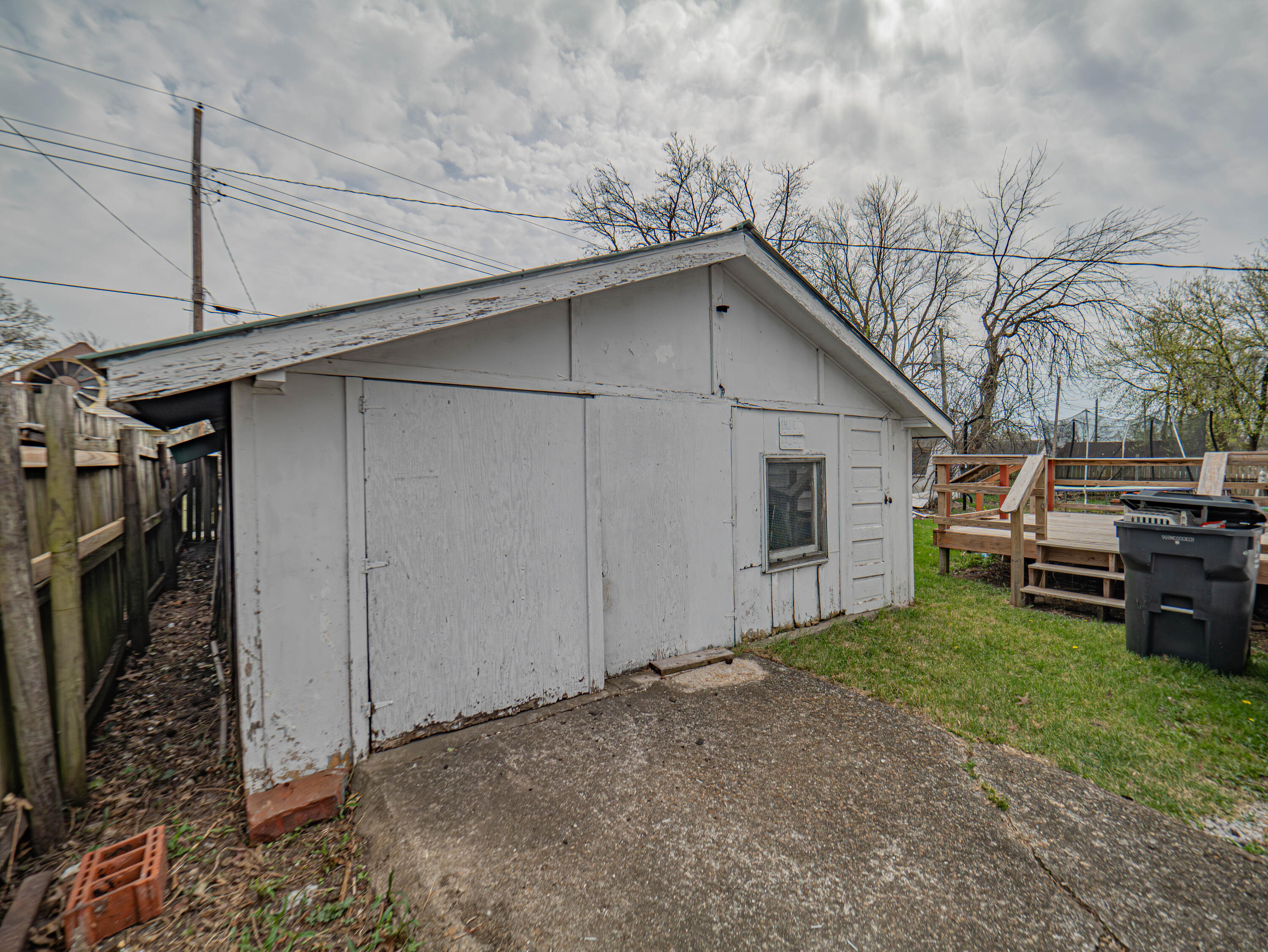 606 Promenade St Property Photo 28