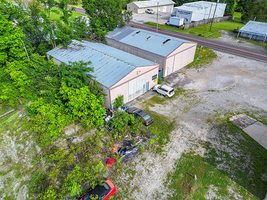 5306 E St Charles Rd Property Photo 1