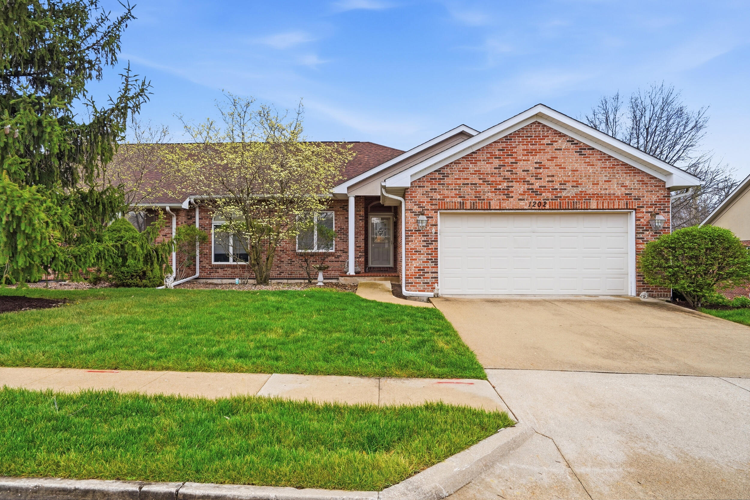 1202 Vintage Dr Property Photo 1