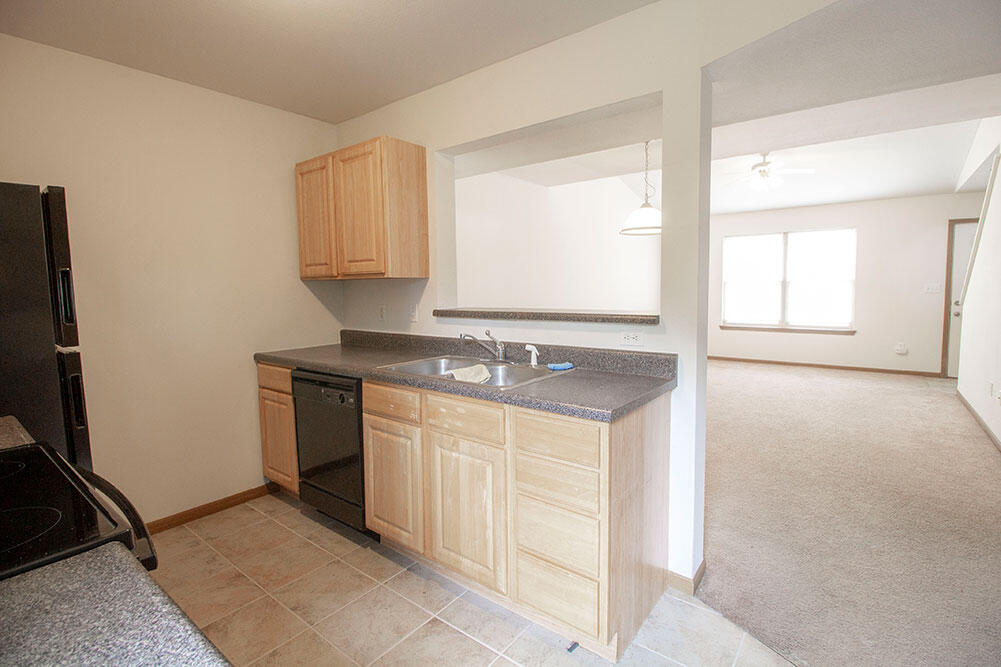 2119 Ballenger Ln Property Photo 7