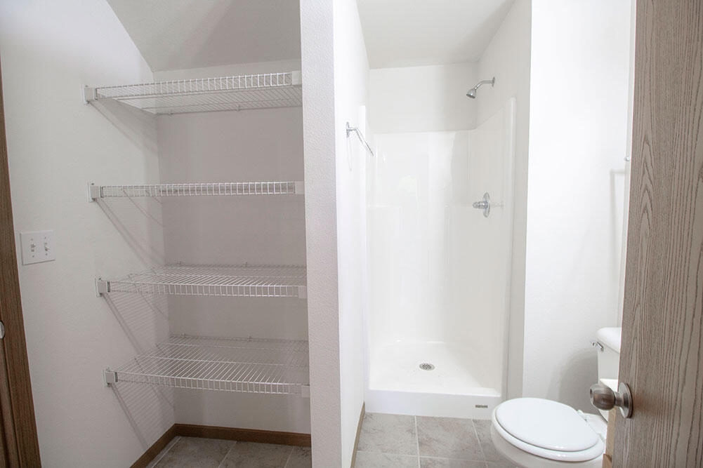 2119 Ballenger Ln Property Photo 14