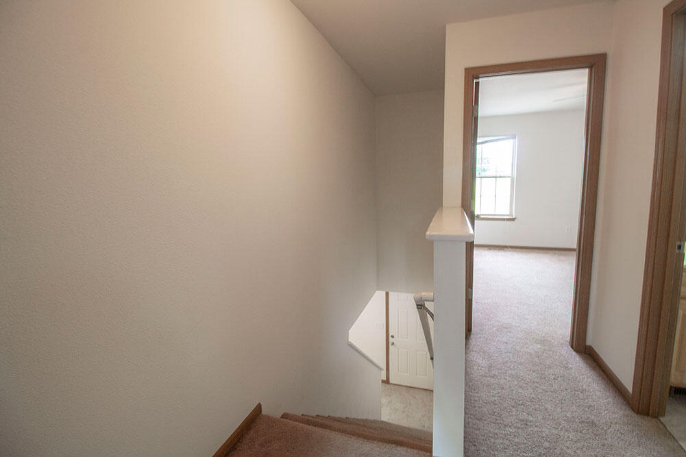 2119 Ballenger Ln Property Photo 16