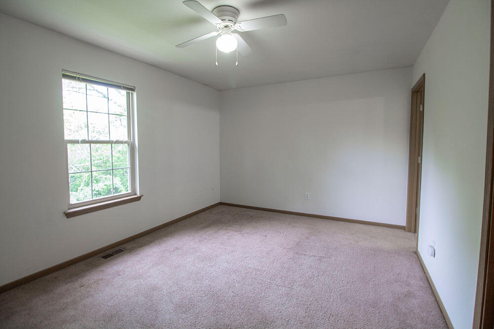 2119 Ballenger Ln Property Photo 17