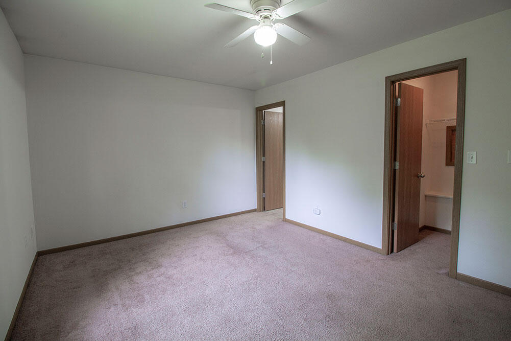 2119 Ballenger Ln Property Photo 18