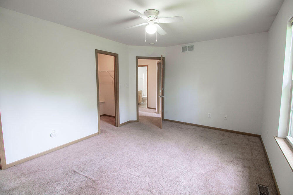 2119 Ballenger Ln Property Photo 19