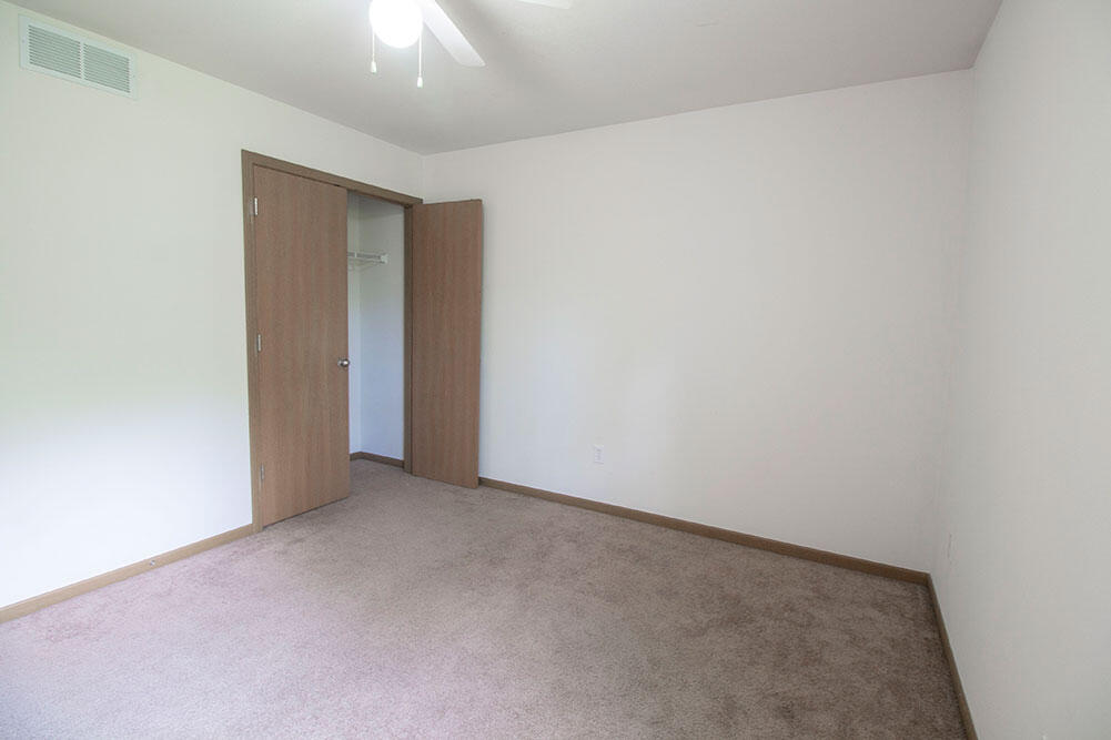 2119 Ballenger Ln Property Photo 24