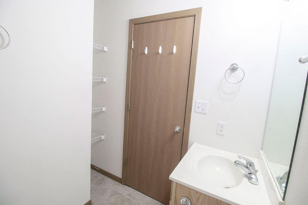 2119 Ballenger Ln Property Photo 32