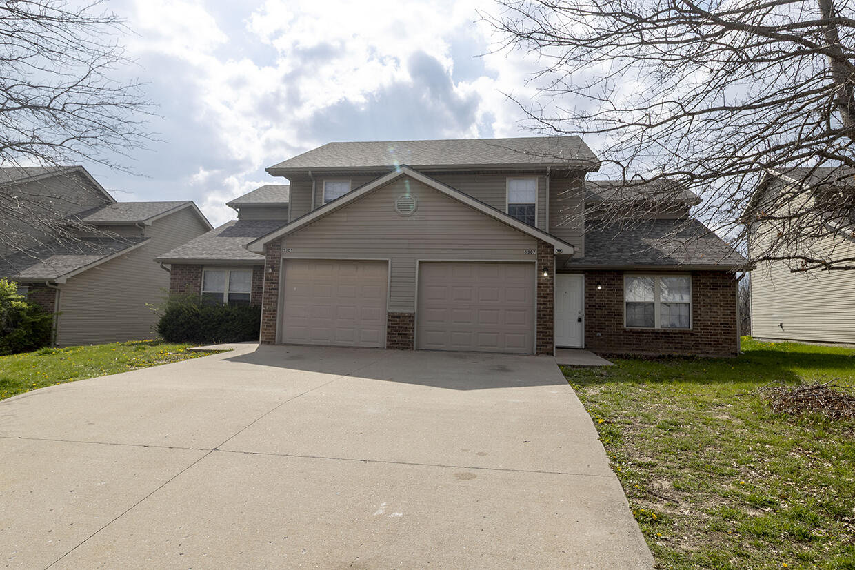 5307 Currituck Ln Property Photo 1