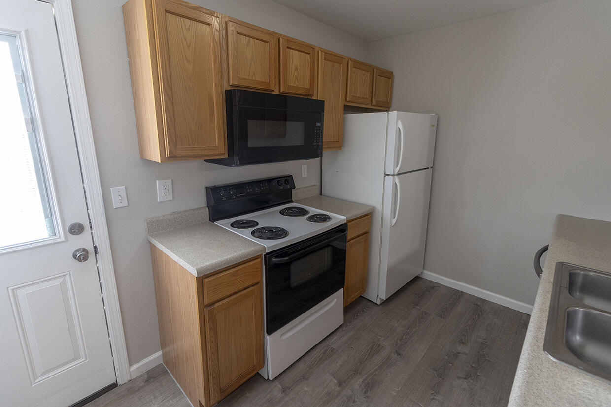 5307 Currituck Ln Property Photo 6