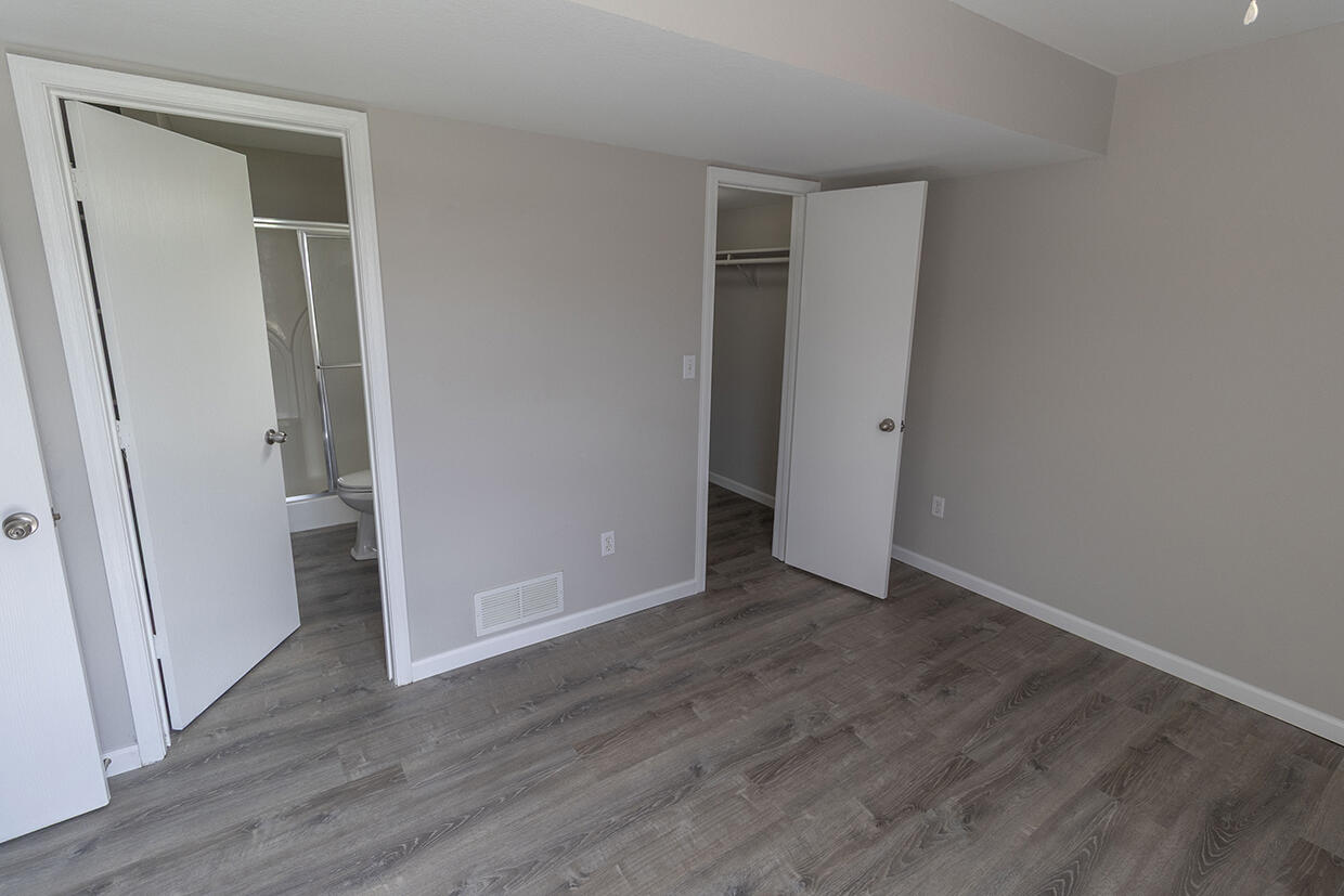 5307 Currituck Ln Property Photo 10
