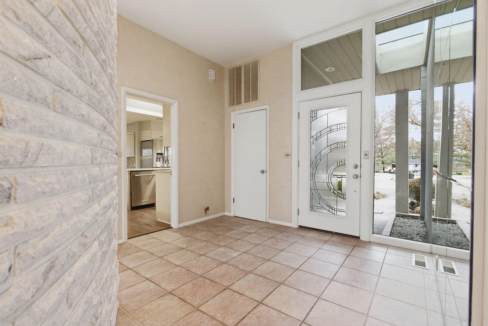 8 Melody Ln Property Photo 11