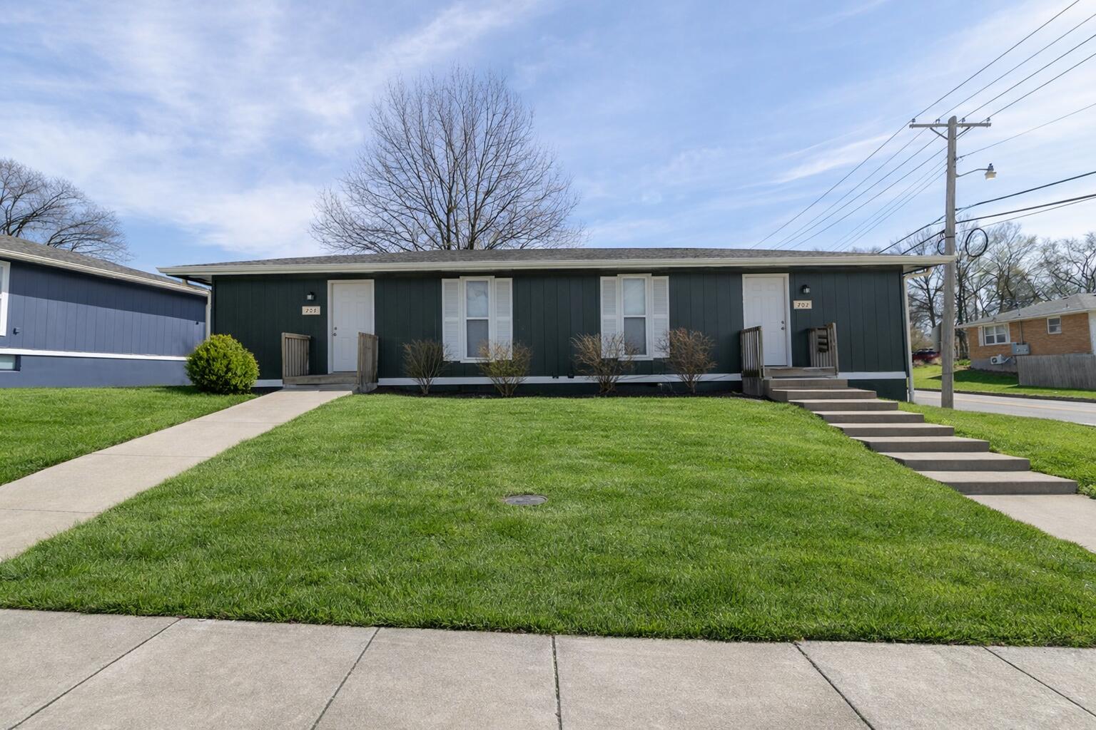 202 WHEATON CT Property Photo 1