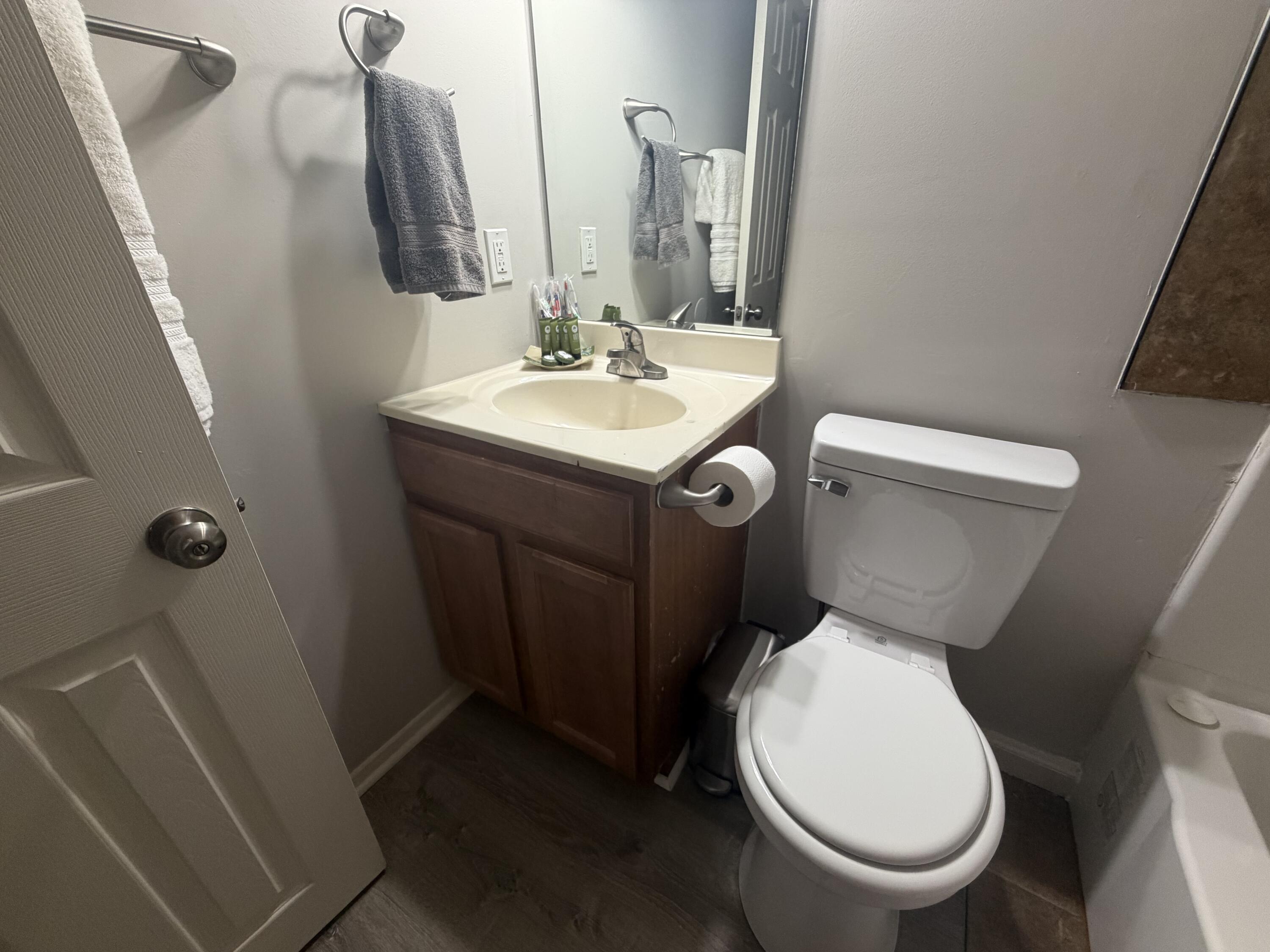 202 Wheaton Ct Property Photo 23