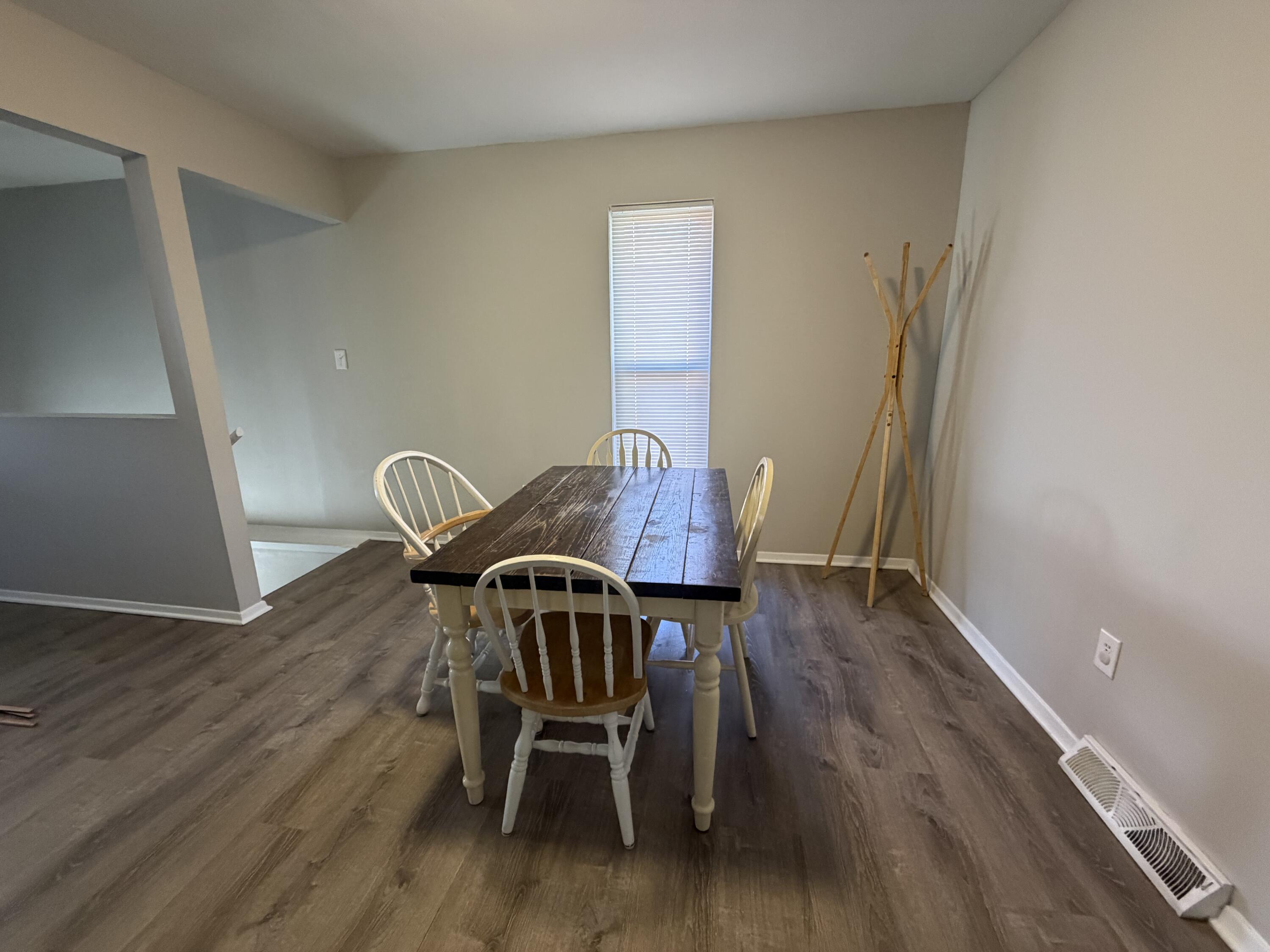 203 Wheaton Ct Property Photo 9