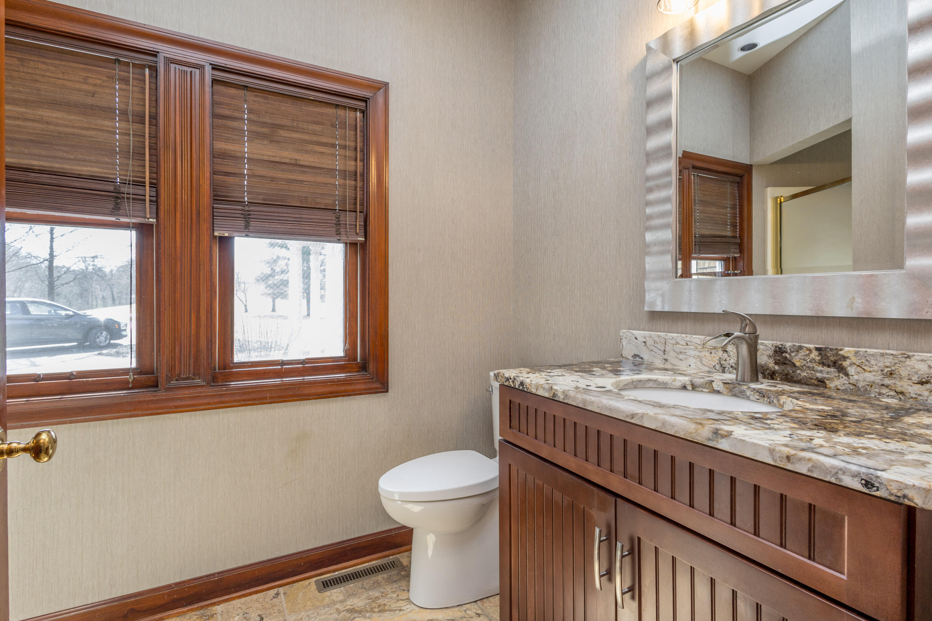 841 S Route Uu Property Photo 22