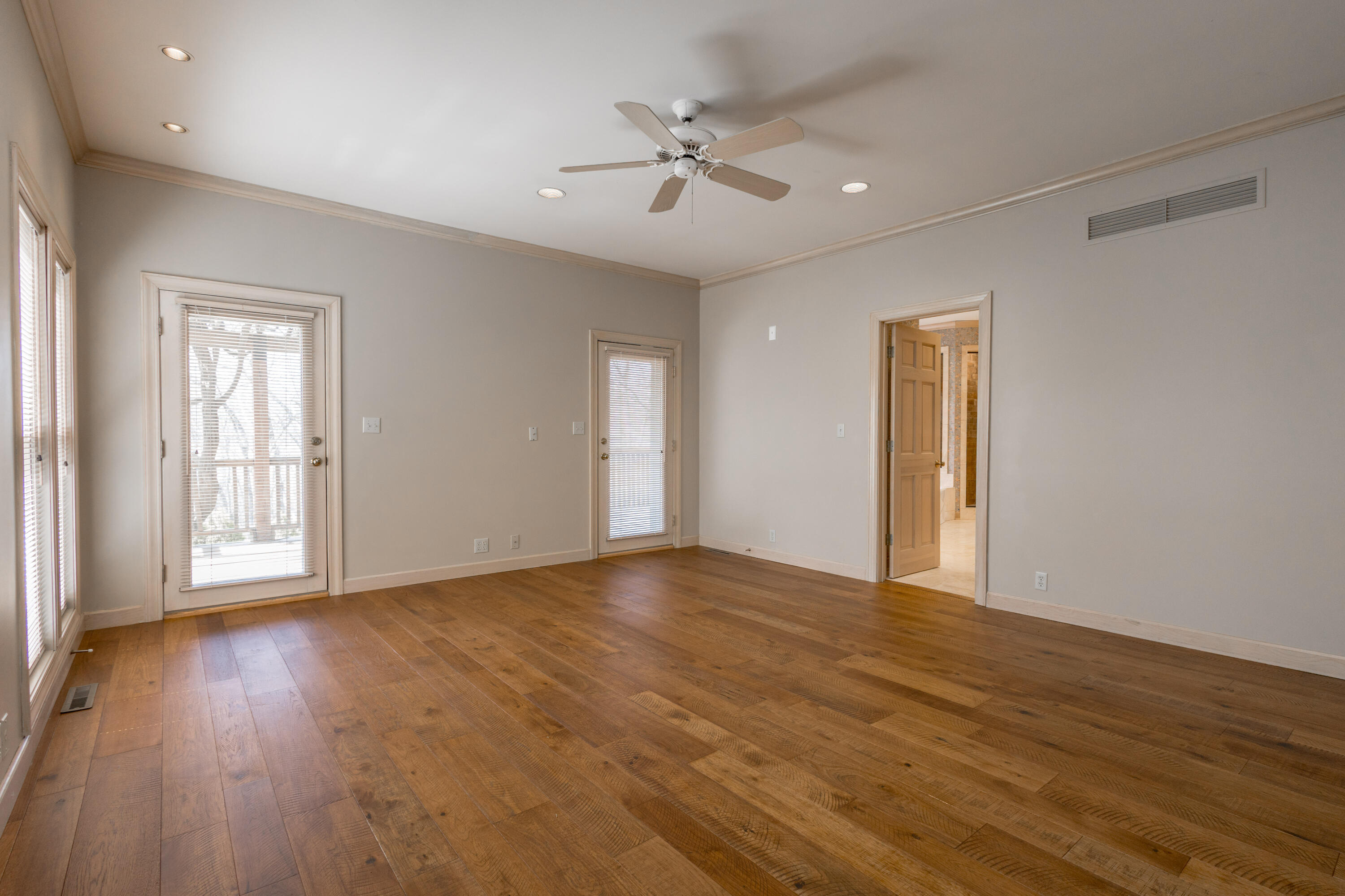 841 S Route Uu Property Photo 27