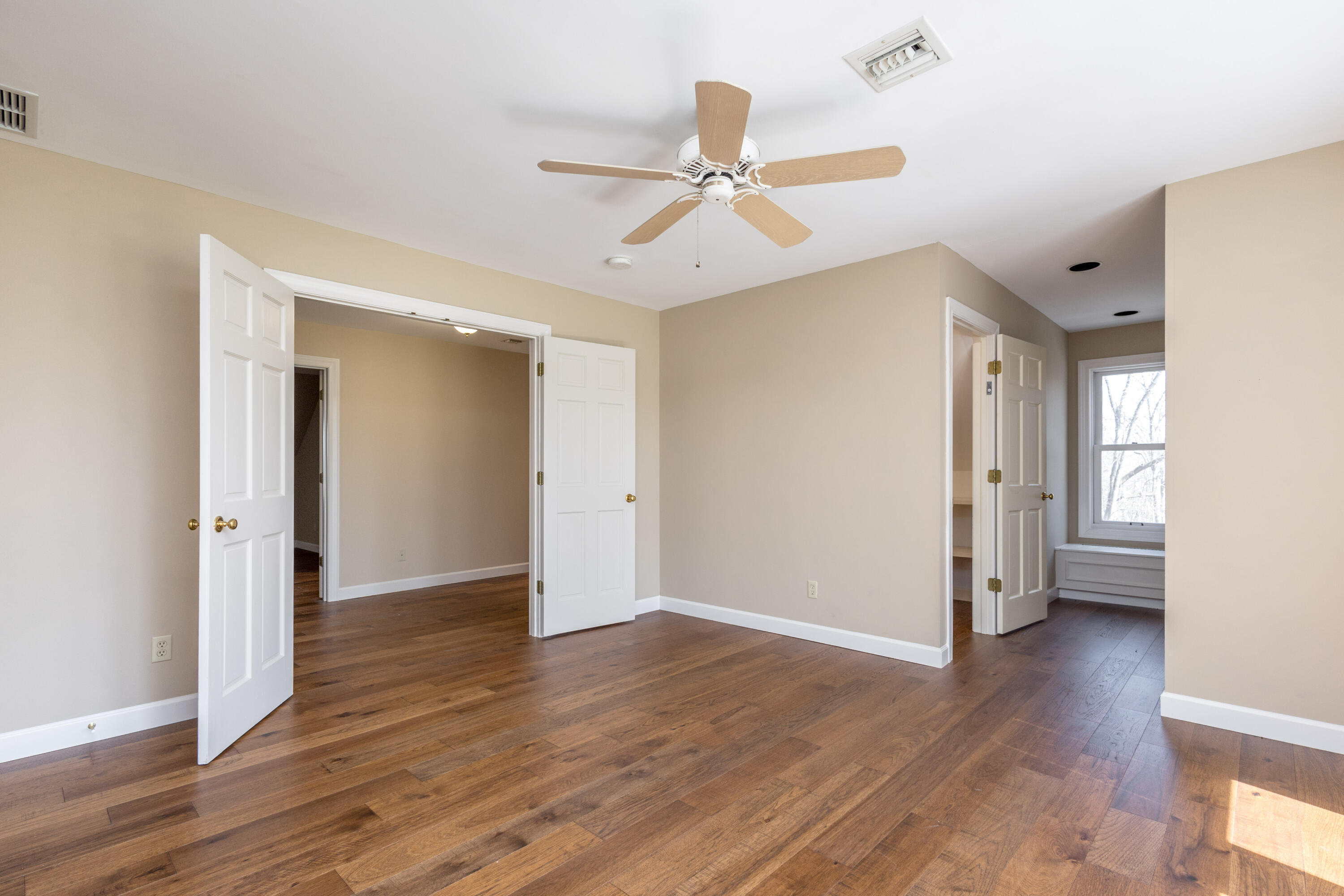 841 S Route Uu Property Photo 38