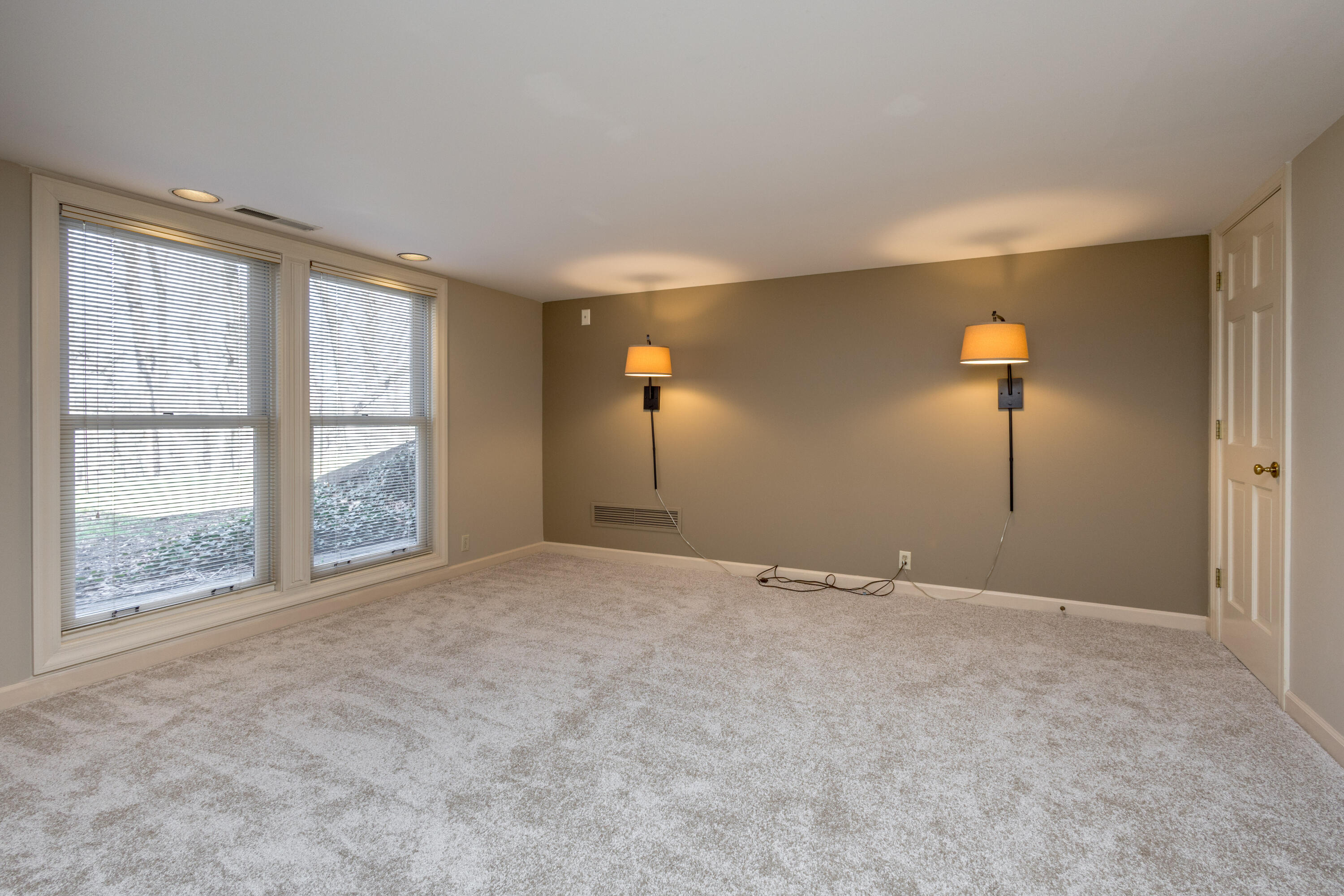 841 S Route Uu Property Photo 65