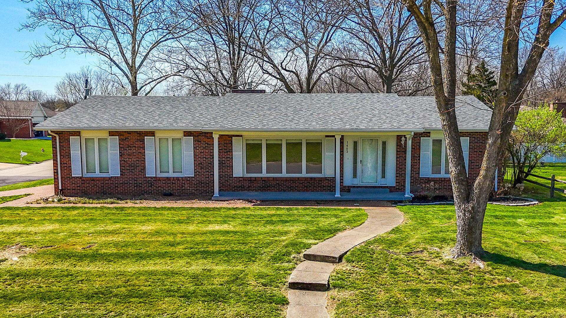1403 ARCADIA ST Property Photo 1