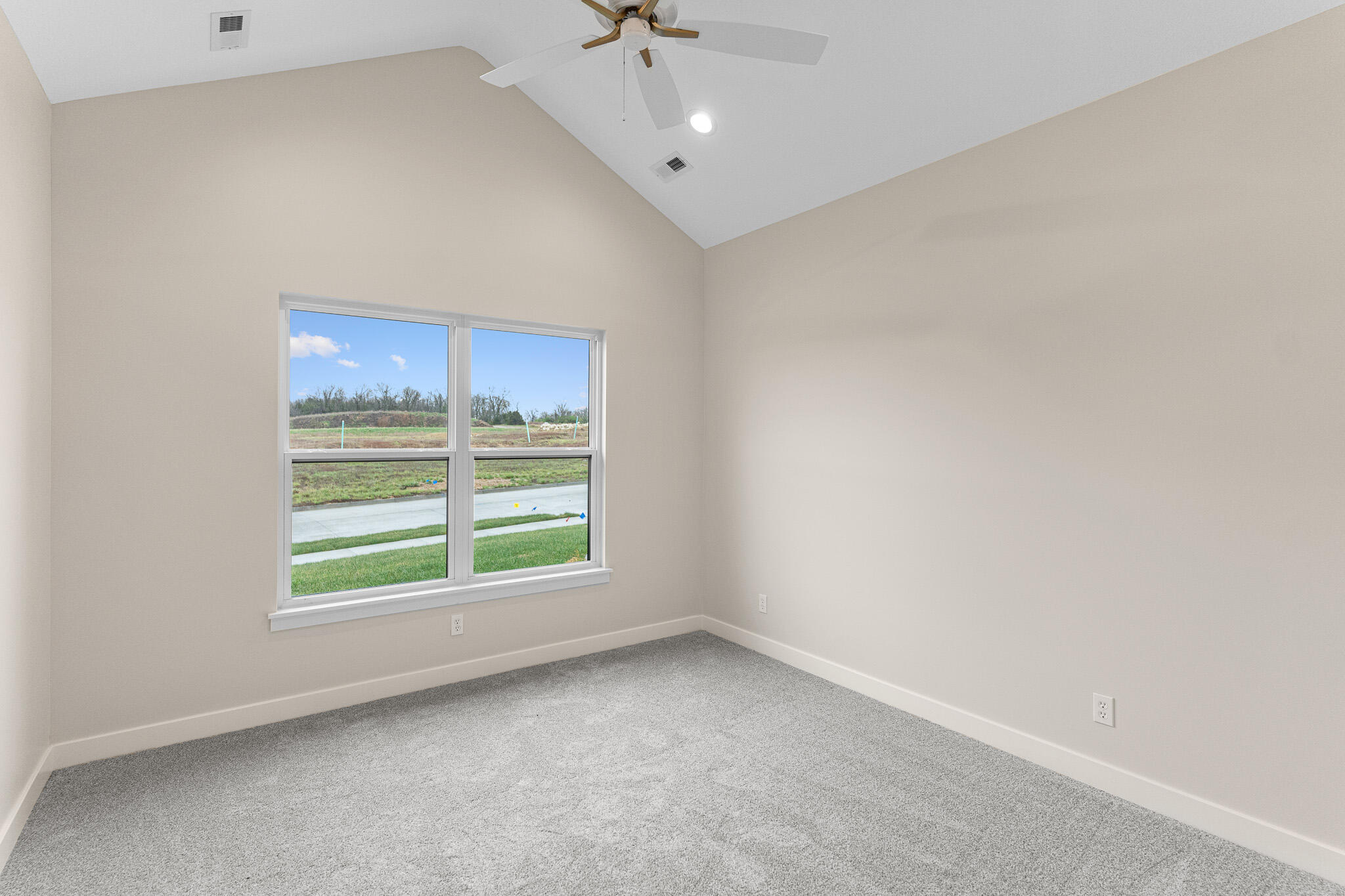 2908 Genesis Dr Property Photo 38