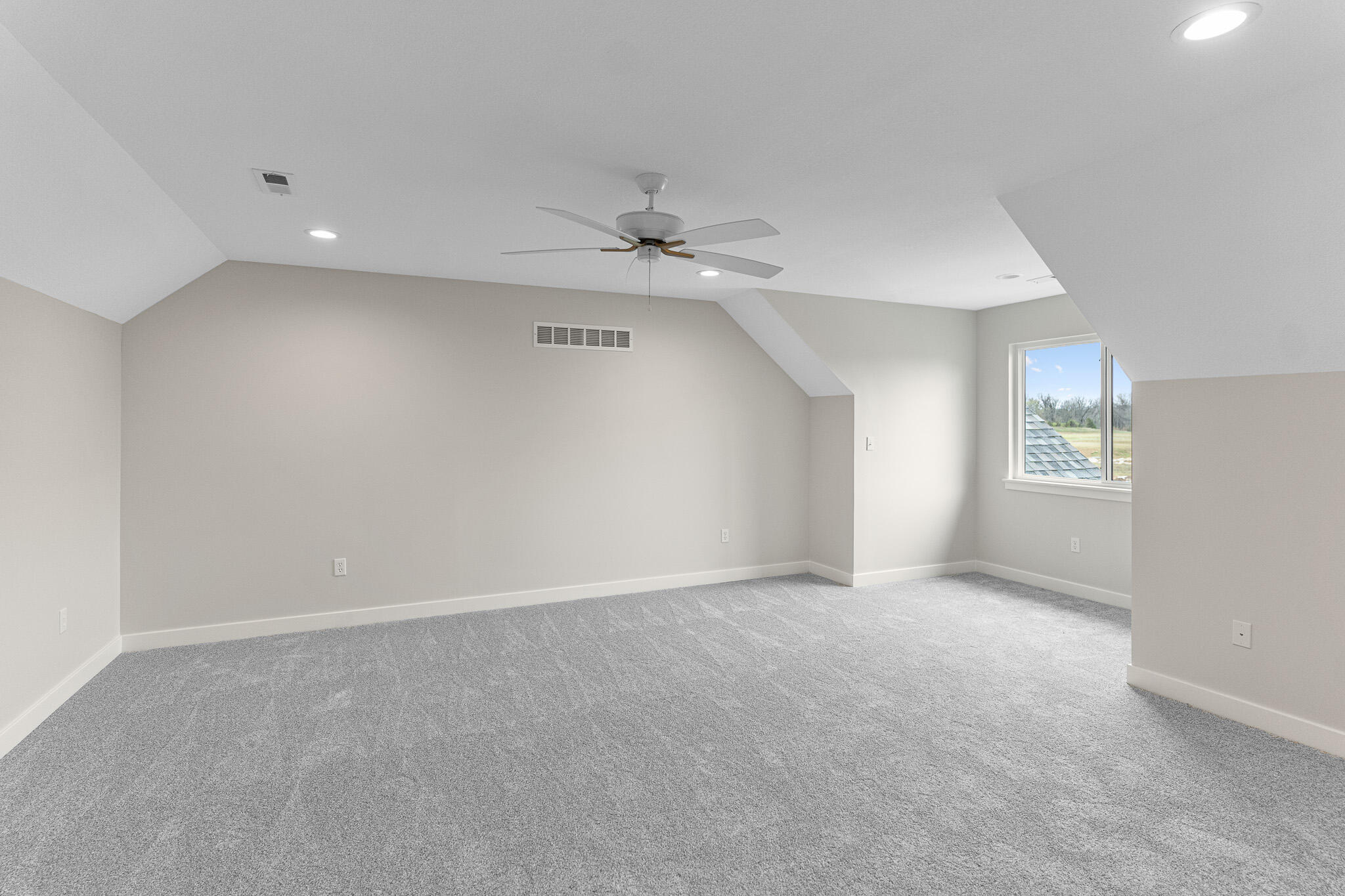2908 Genesis Dr Property Photo 45