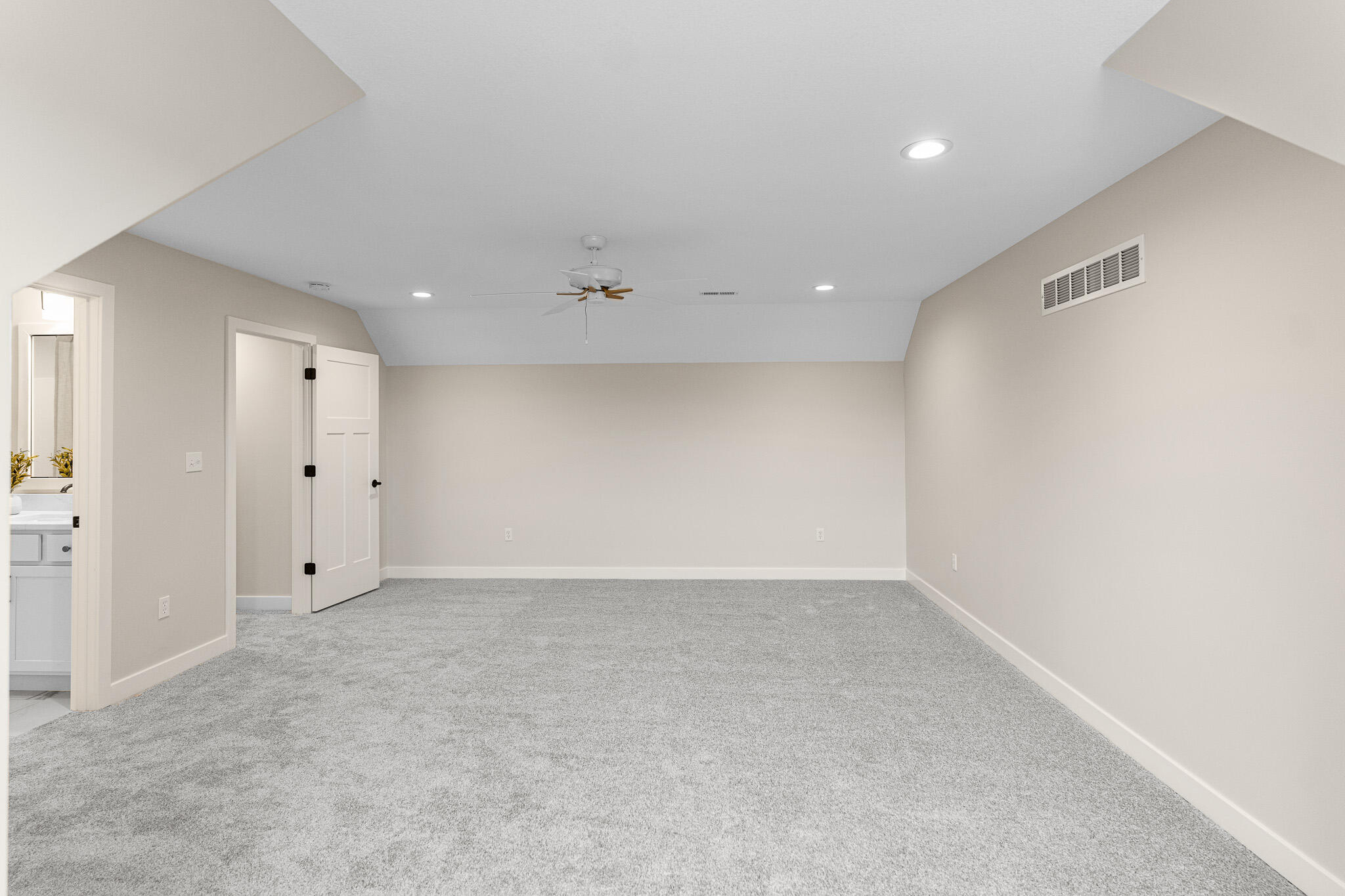 2908 Genesis Dr Property Photo 46