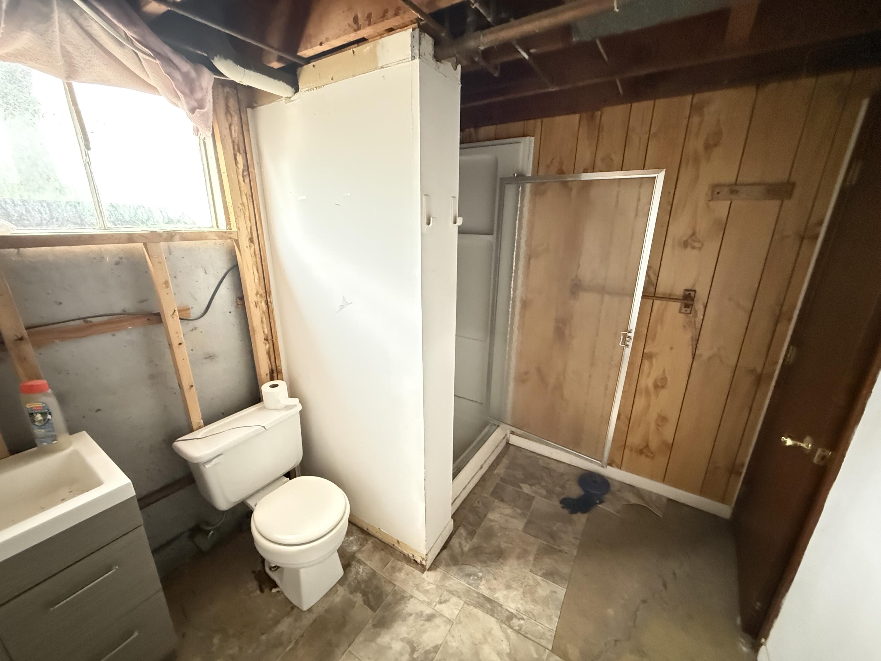 211 Bourn Ave Property Photo 19