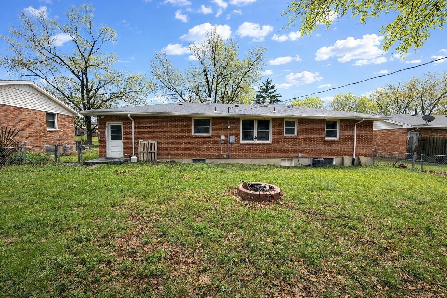 211 Bourn Ave Property Photo 21
