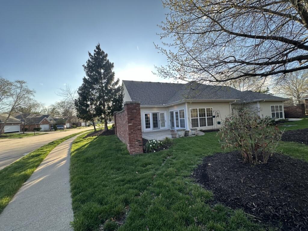 210 Blue Sky Ct Property Photo 3