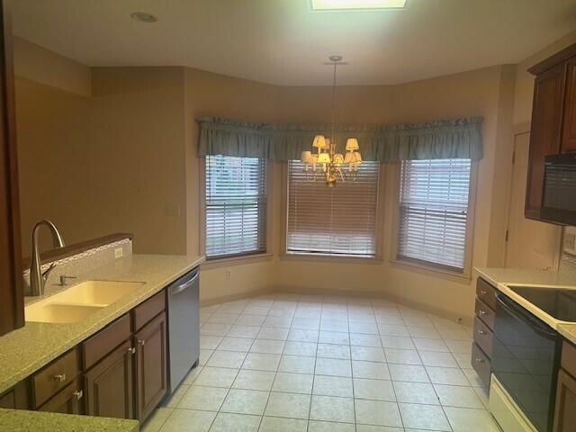 210 Blue Sky Ct Property Photo 25