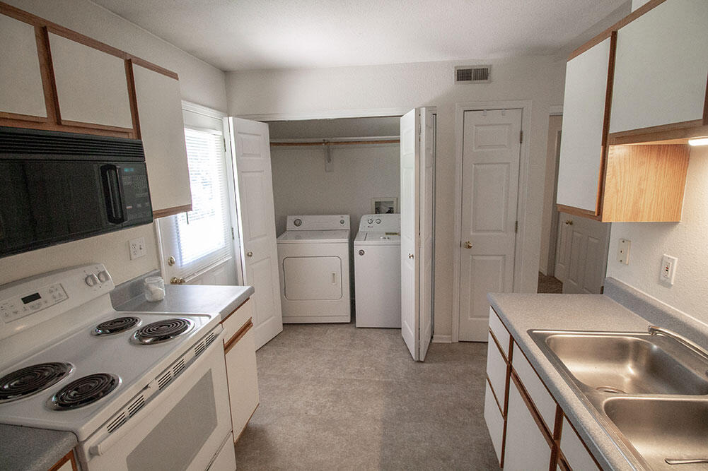 5200 Tessa Way Property Photo 8